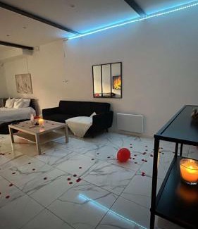 Genay Apartamento | Aqualuxe69