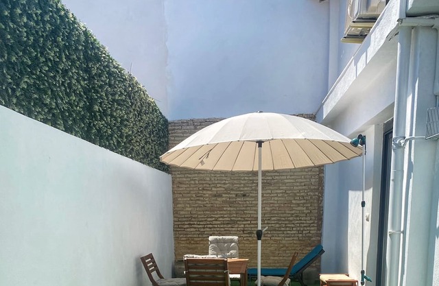 Agradable adosado con zona de aparcamiento