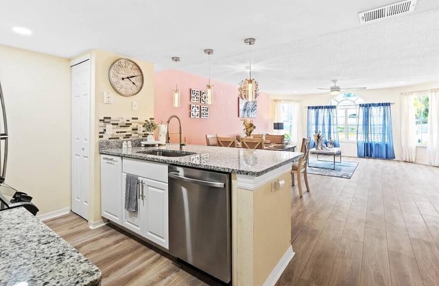 Orlando/Disney Modern Cozy 3br Condo