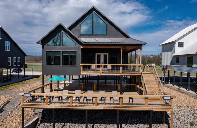 Surf Shack on the Caddo