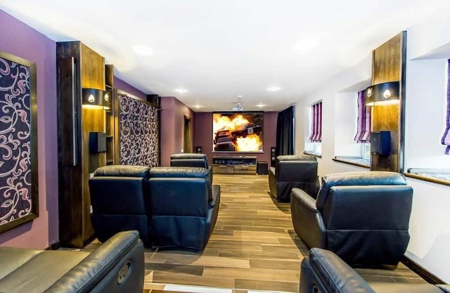Villa Panorama - Luxury Villa with Indoor and Outdoor Pools