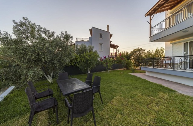 Lovely Villa with Pool and Garden in Antalya