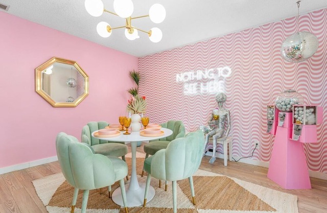 Funky Decor Experience with Plenty Picture Perfect Moments