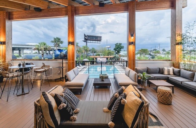 Dianna Browns Place | Historic District