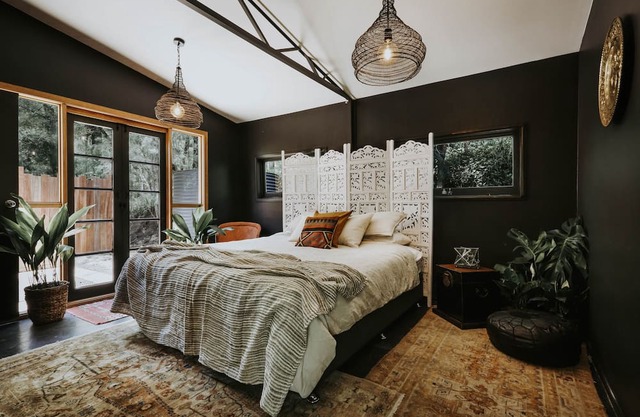 Dark Moon Cottage Luxurious
