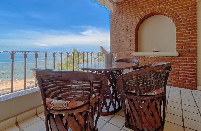 Incredible Casa de Carole