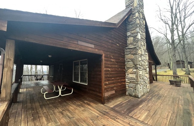 Cabin with Endless Mountain Views. 4x4 required