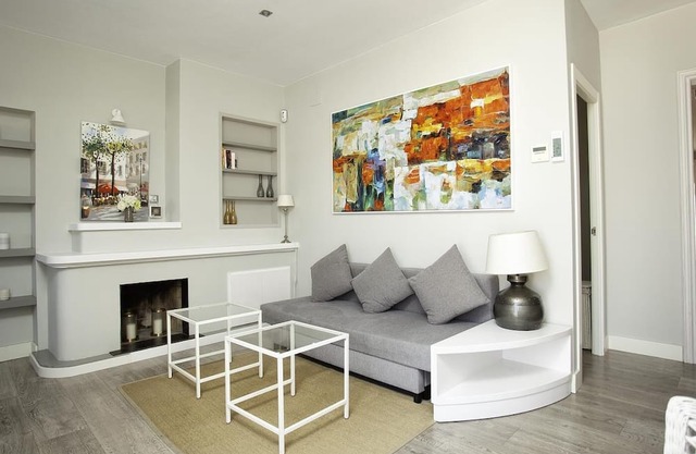 Sitges Spaces Bonaire Penthouse-2 bedrooms/1 Bathroom/2 terraces- Sleeps 6 (4+2)