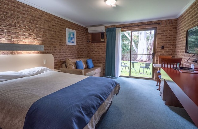 Eildon Parkview Motor Inn - Room 4.