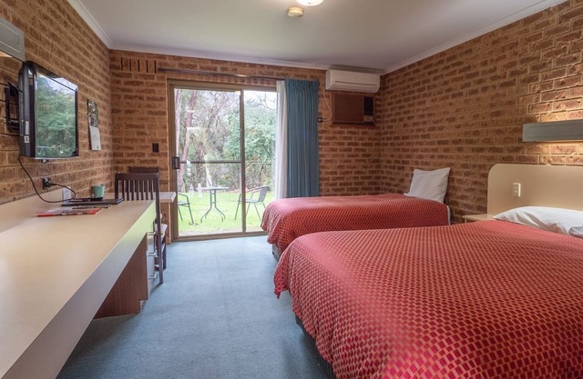 Eildon Parkview Motor Inn. Room 2
