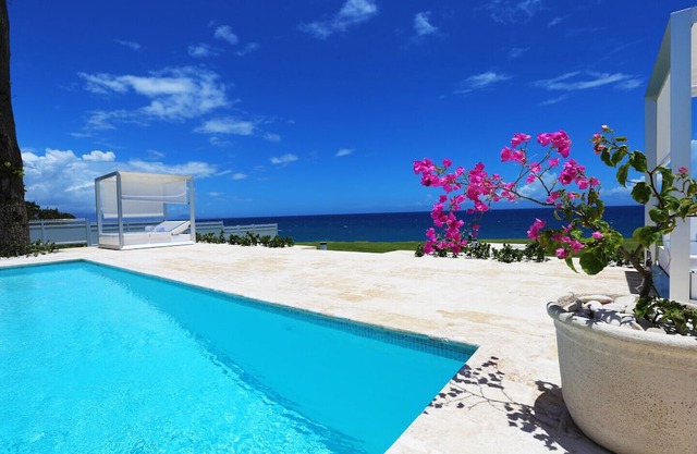 Villa de lujo de 3 dormitorios frente al mar # 2