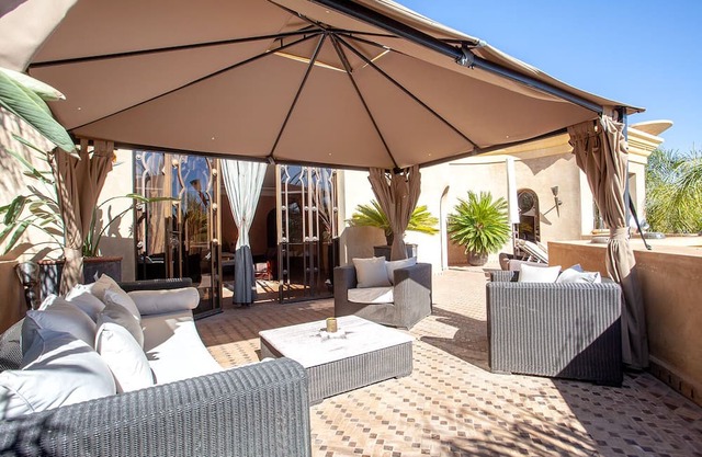 Villa des Lions