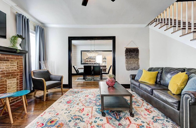 Lincoln Tudor – 3 en 1 - cerca de OU Med, Bricktown, Arena