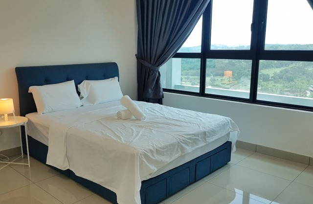 CONDO NEAR TO MALL @