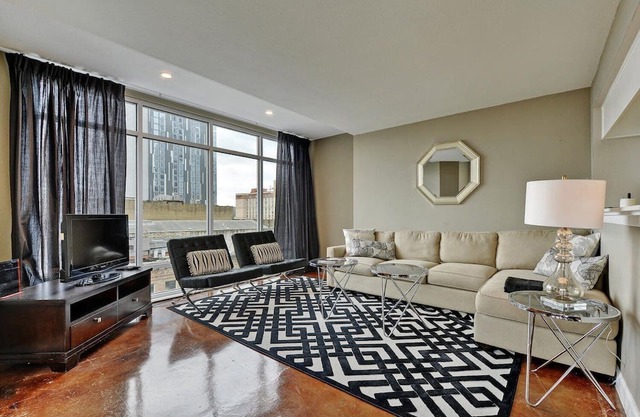 The Littlefields by Lodgewell > Three Huge Balconies & Views