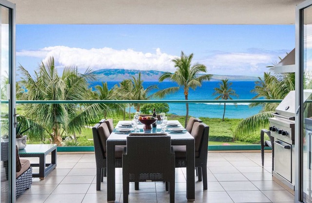 Maui Resort Rentals: Honua Kai Konea 351, 3BR con vistas directas al mar + B. B.Q. en el balcón!