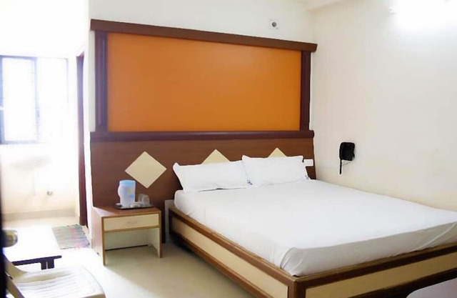 Pleasant Room Stay near Thanjavur Junction