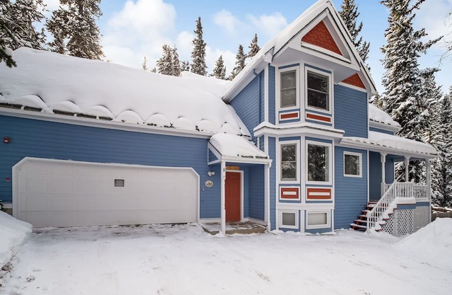 Moonstone House Breckenridge: Mtn Seclusion & City Convenient
