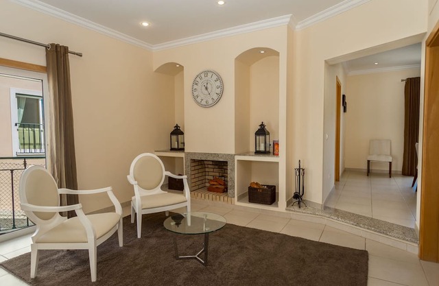 Villa with 4 bedrooms, free Wi-Fi, 800 meters from the beach, terrace with sea view
