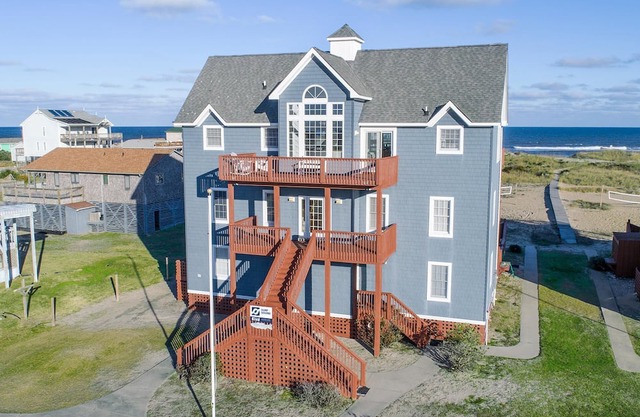 Frente al mar Rodanthe Hideaway-Steps a la playa, piscina, jacuzzi, GameRm, Dog-Friendly