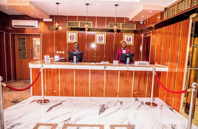 Villa Hilton Hotels & Apartments