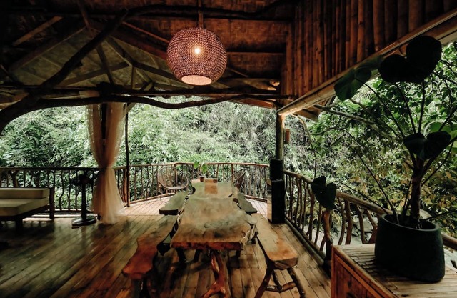 Treehouse de Valentine Mountain Resort