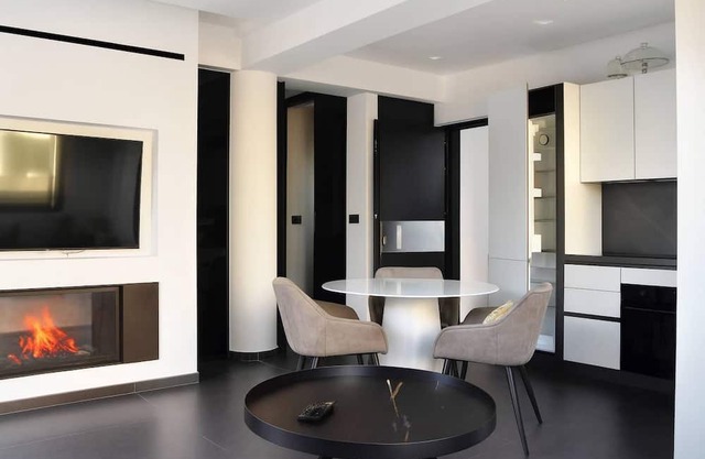 White and Black Cozy Suite in Aegina