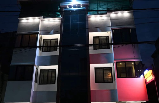 Hotel Elroi Suites