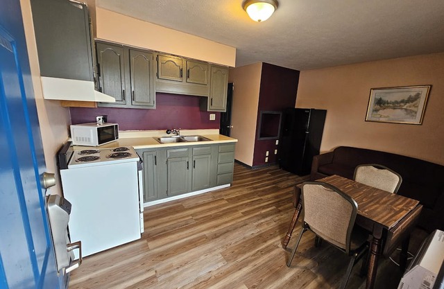 Travelers Inn and Suites