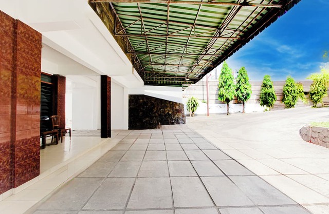 OYO 94703 Hotel Wisma Hasanah