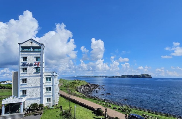 Sunrise Castle Pension