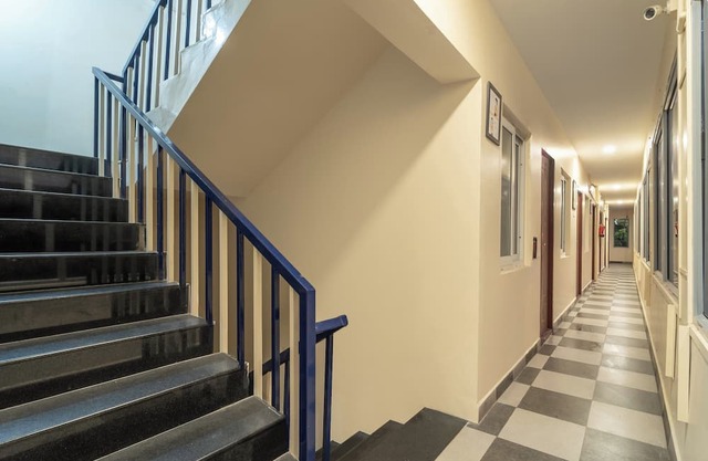 Itsy Hotels Everest Leela Residency