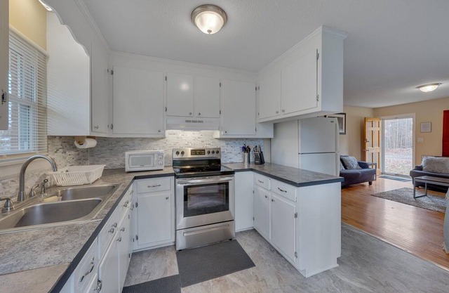 Duke 3br 1.5ba At American Village 3 Bedroom Home by Quantum Suites
