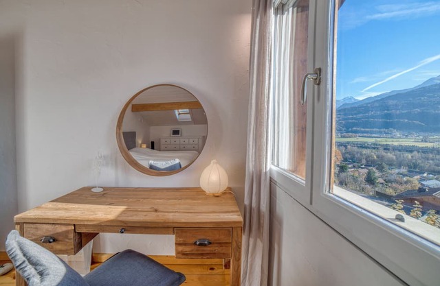 Chalet in the heart of the Mont Blanc region. Pets welcome!