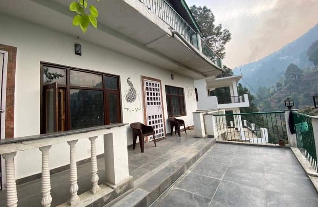 The Himalayan Living - Whispering Oaks