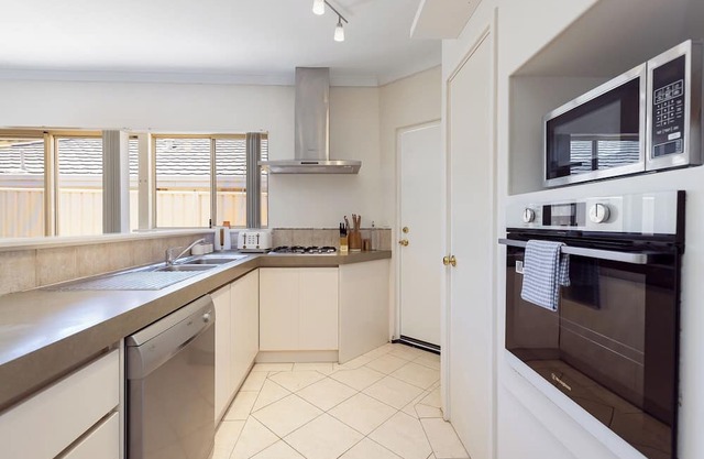 East Vic Park home near Food Hub