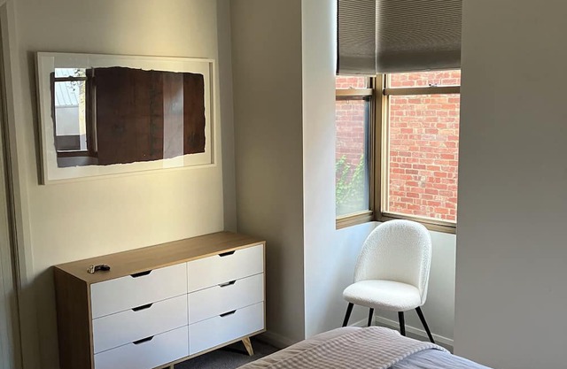 Close to Epworth Hospital, St Vincents Hospital , City, MCG, Sports Precinct