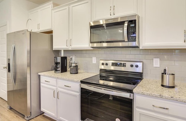 Family-Friendly Townhome in Murfreesboro!