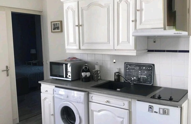 Parisian apartments Montmartre