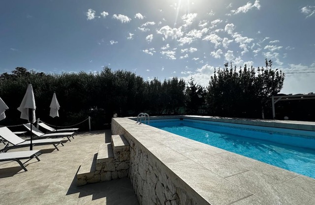 Villa 'Leale Plemmirio' with Private Pool, Wi-Fi and Air Conditioning