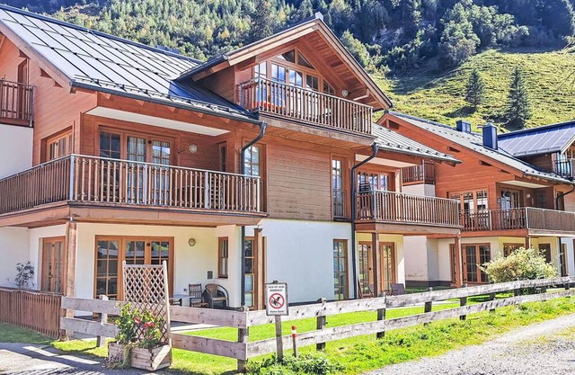 Acogedor apartamento con WIFI, piscina, TV, terraza, mascotas permitida y aparcamiento