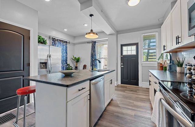 Merion Village Residences 1164 – Stylish 2 BDR for 4 Blocks from German Village!
