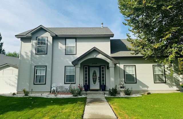 Spacious 4-bedroom house in delightful Nampa with WiFi, AC