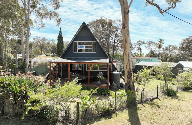 Avi's Bush&Beach Retreat