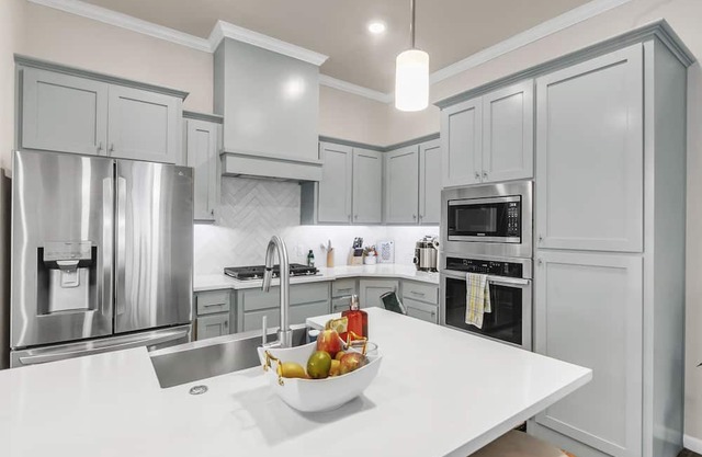 NEW LISTING! Newly Built 3BR Getaway in Edmond by RedAwning