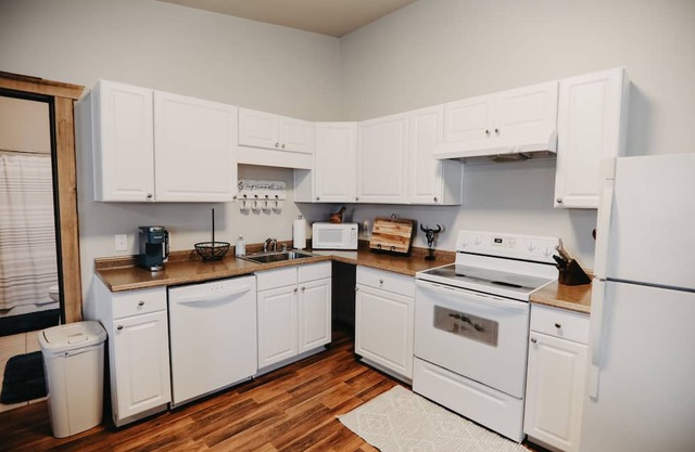 NEW LISTING! Escape to Serenity: 1BR Oasis Minutes from Town by RedAwning