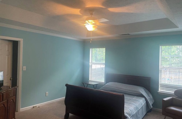 4-bedroom home in welcoming Stonecrest with WiFi, fitness area, AC