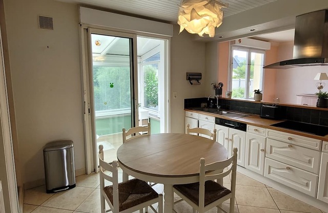 Maison Bien Située, aux Portes de Vannes et du Golfe du Morbihan, Animaux ok!