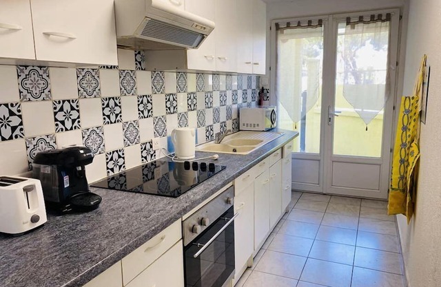Pépite, Hyper Centre ville, Rive Gauche, 8 Couchages, Terrasse, Garage, Plage Commerce 50 m.