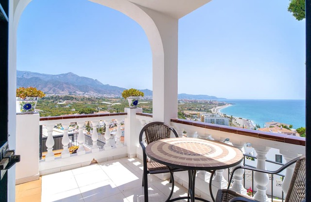 Mirador de Punta Lara by Casasol